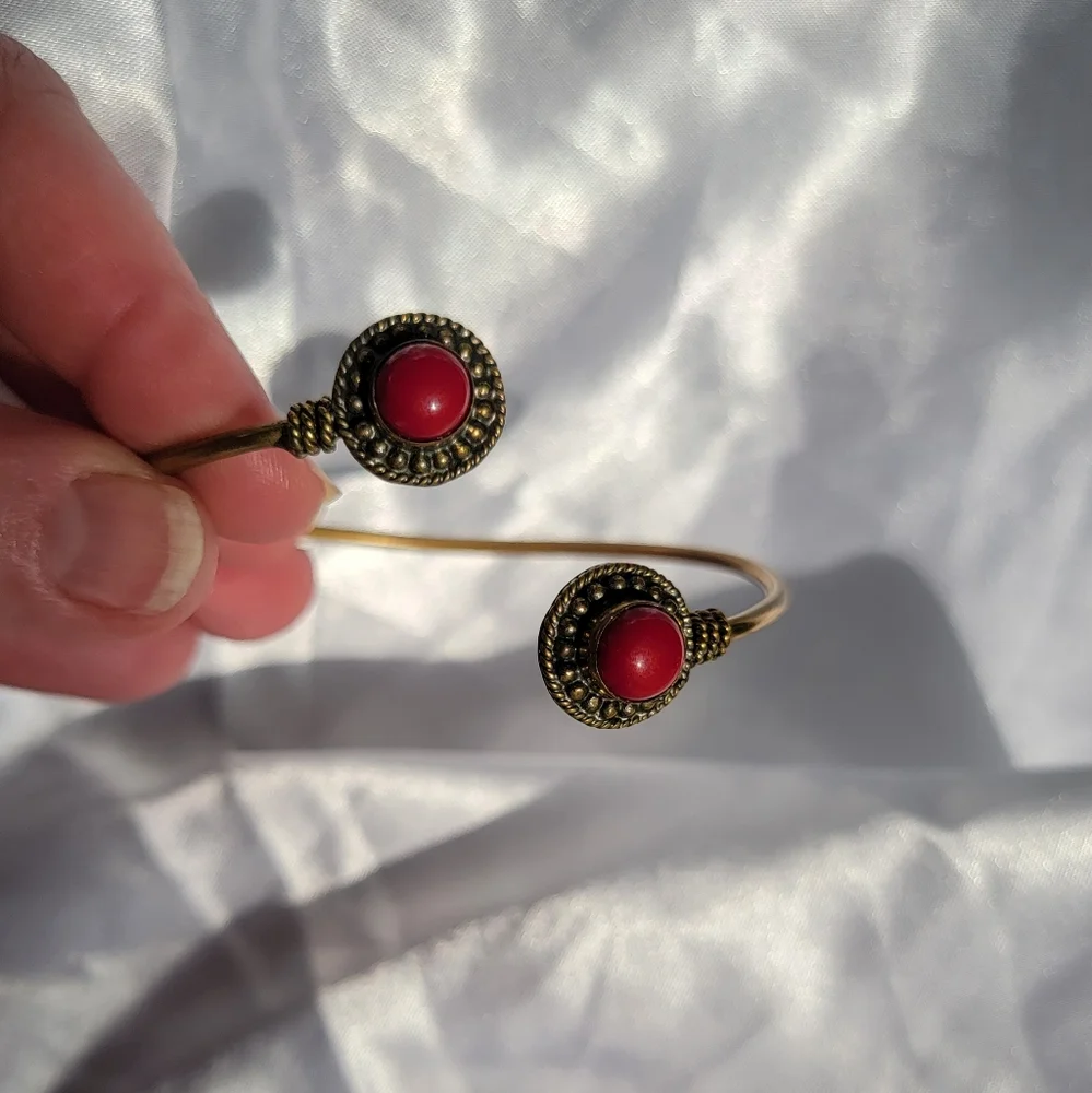 Bronze adjustable bracelet with red jasper stones women's costume jewelry - Picture 5 of 5